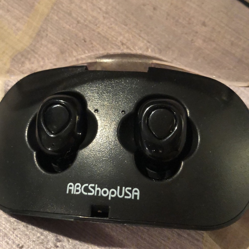 Wireless Earbuds - Picture 7 of 7